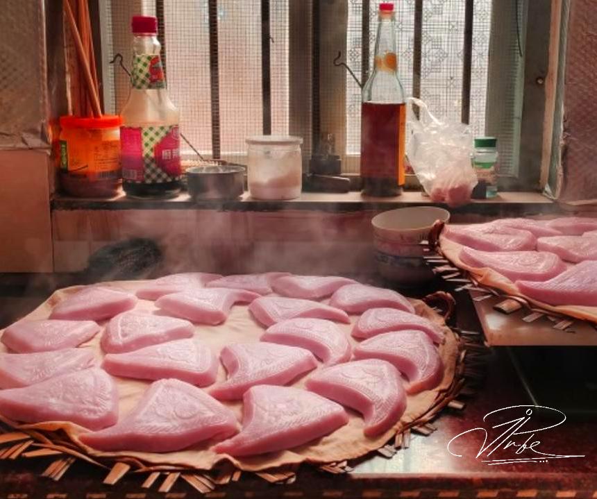 Red Peach Kueh