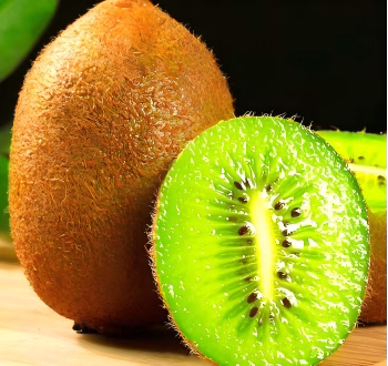 eat the skin of a kiwifruit