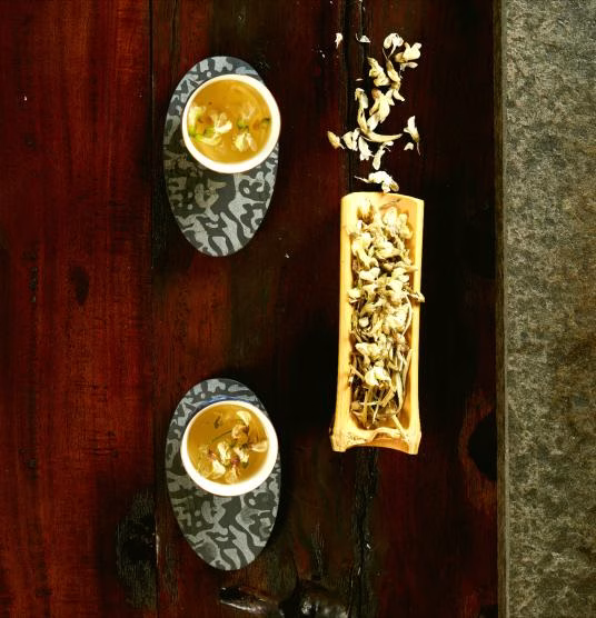 Chamomile Tea Benefits: Can It Prevent Osteoporosis? Who Should Not Drink Chamomile Tea?